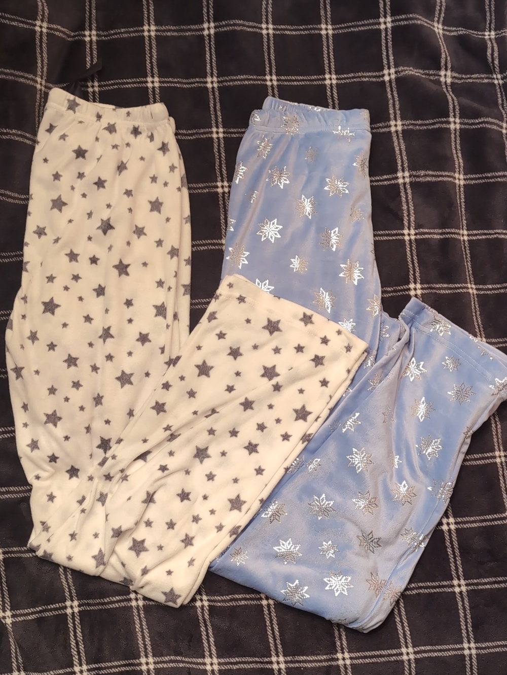 Ariella Girls Womens Star & Snowflake Fleece Pajama Pants - White, Light Blue